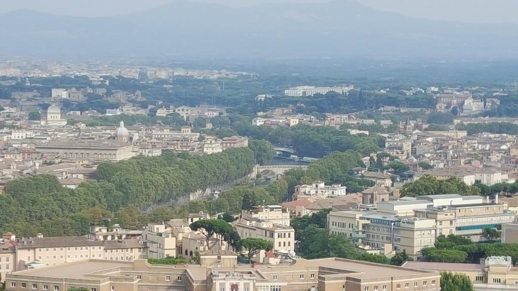 Roman Holidays All'Eur الغرفة الصورة