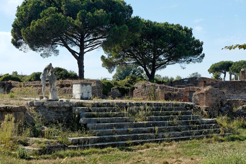 Roman Holidays All'Eur الغرفة الصورة